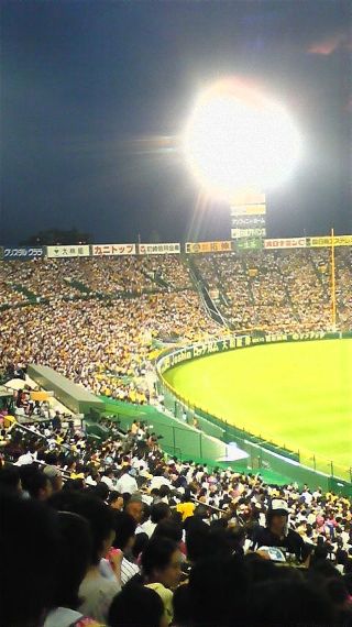 ８ 対 ０