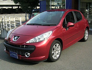 中古車「２０７　ＮＡＶＩ　ＰＬＵＳ」が仲間入り