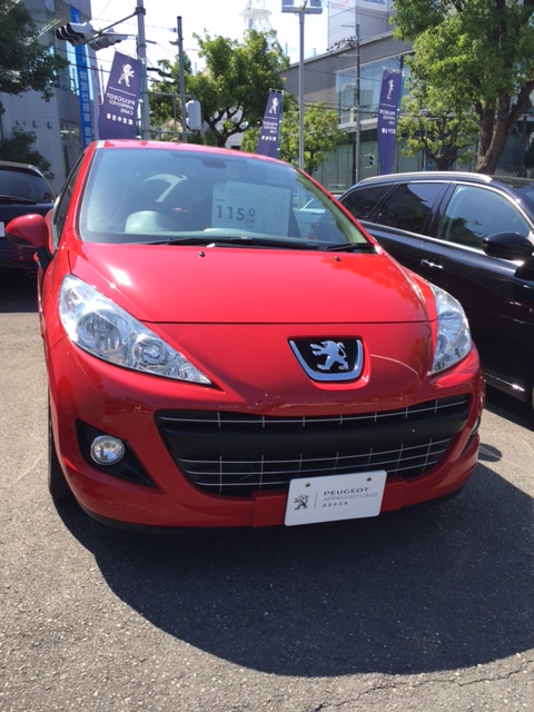 きれいなレッドの中古車が出ました☆