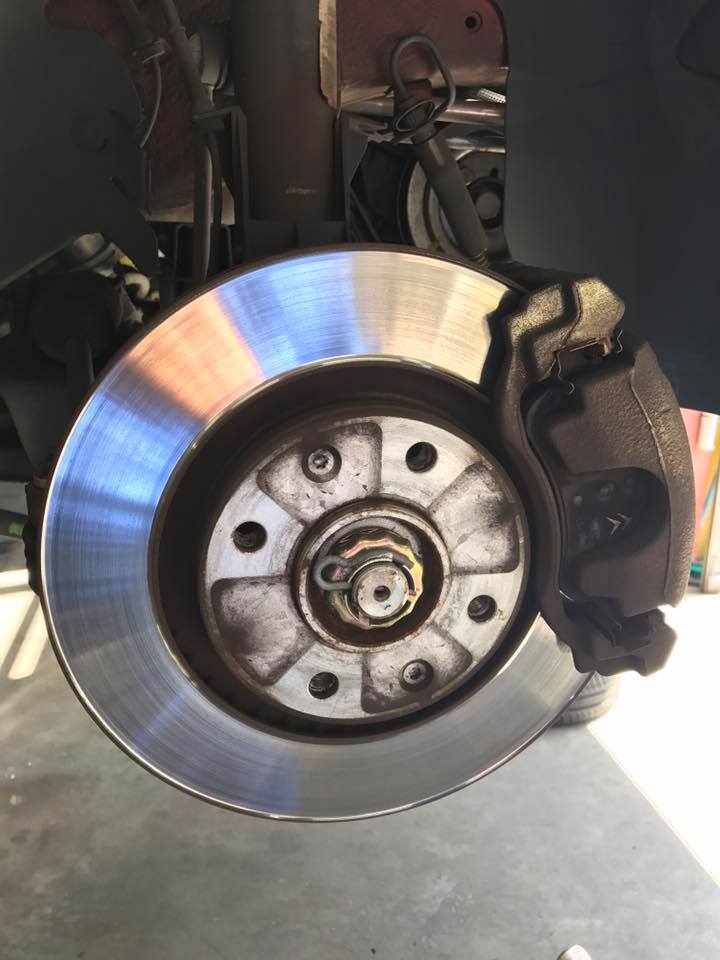 ブレーキパッド&ブレーキローターのご交換