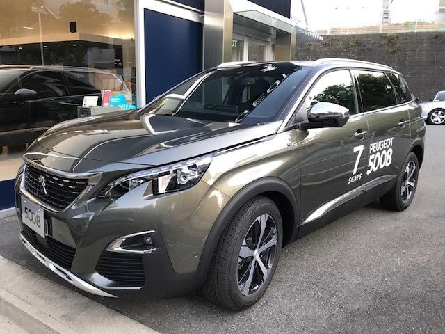☆ついにNEW SUV PEUGEOT 5008がやってまいりました！☆