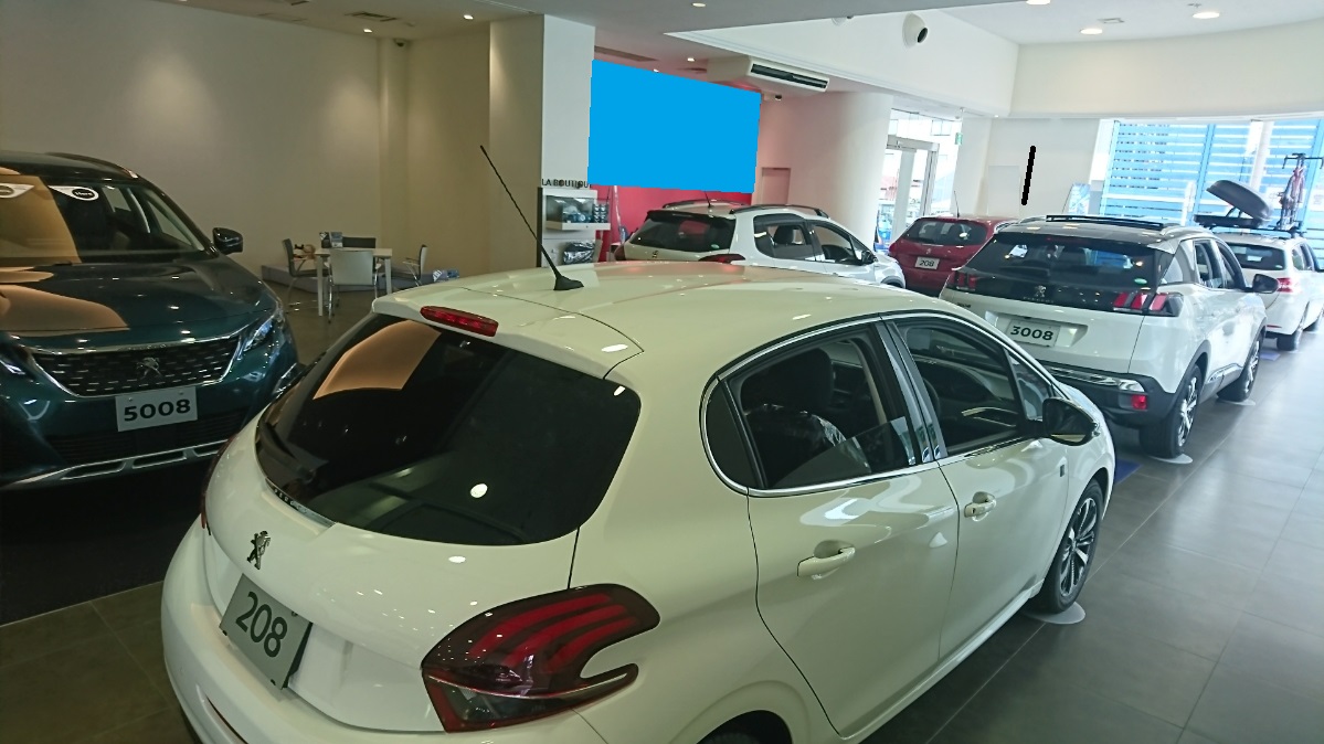 プジョー千里店仮店舗はこんなところ!!