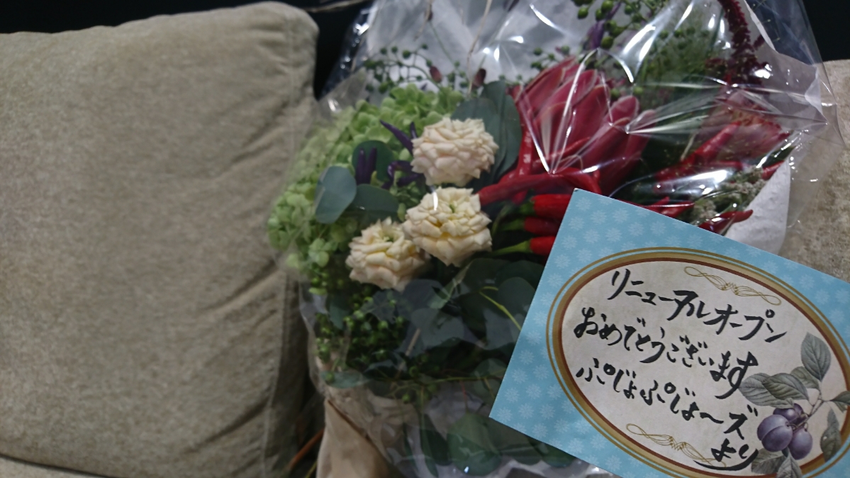 素敵なお花を頂きました(^_^)/