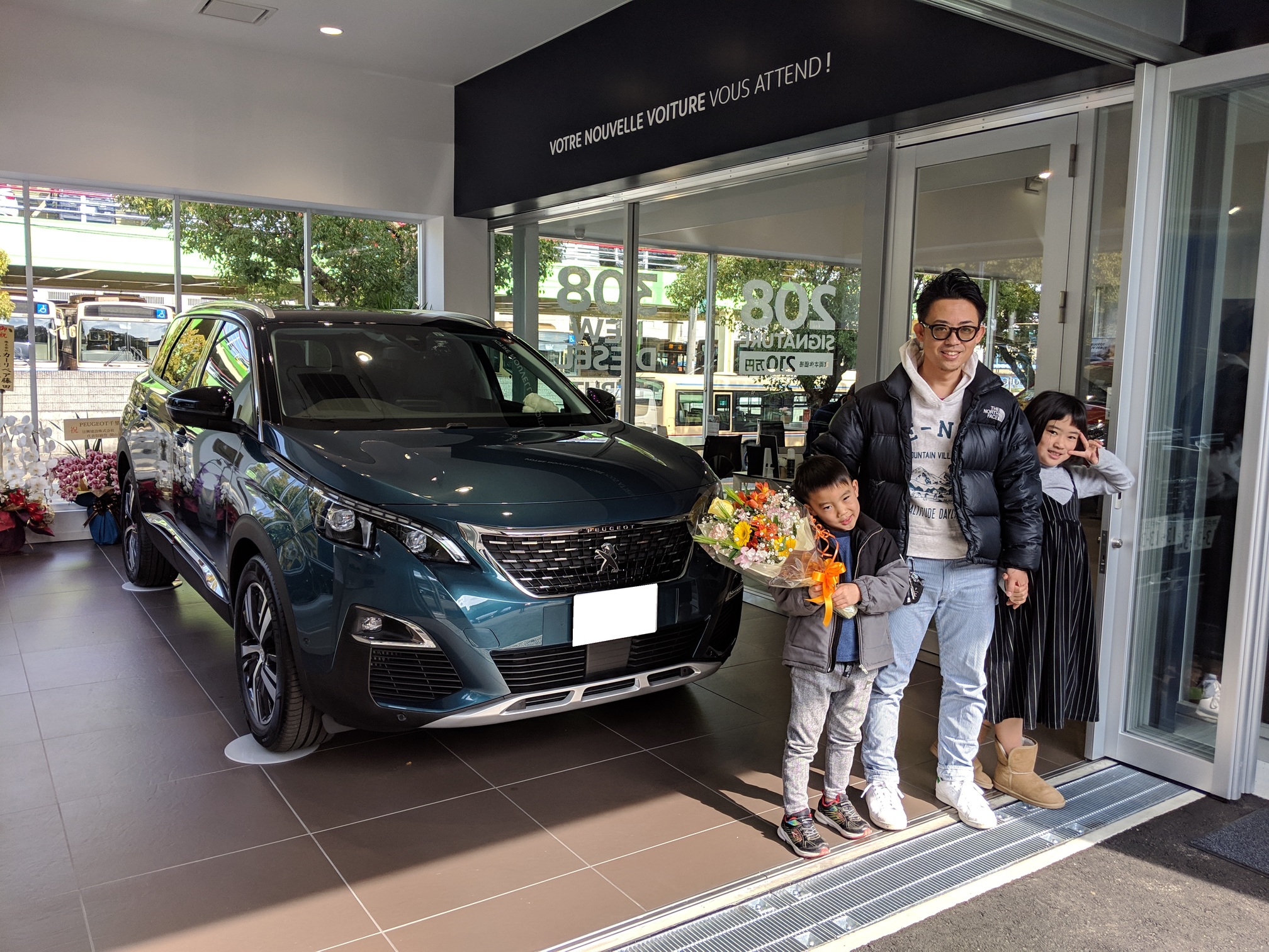 PEUGEOT5008Allureご納車