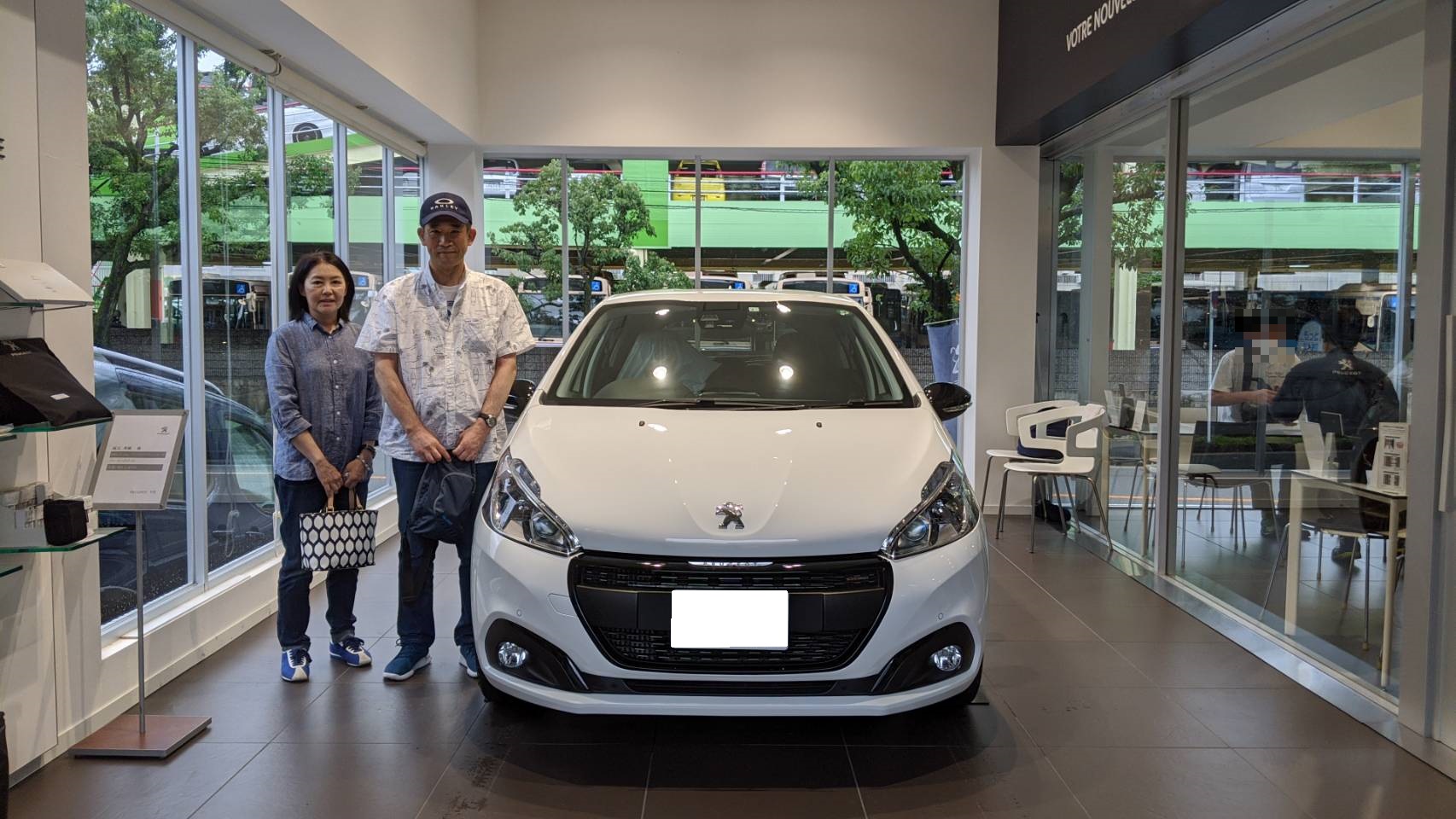 208GT LINE Black PackEDITION（ビアンカホワイト）ご納車