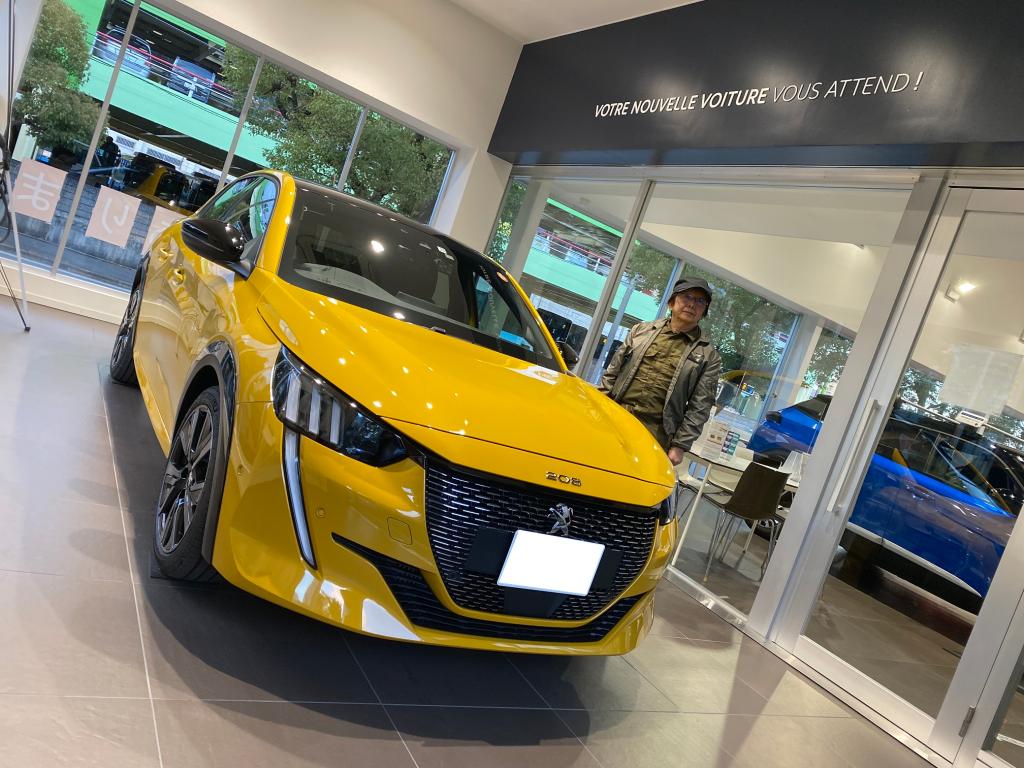 PEUGEOT 208 GT 