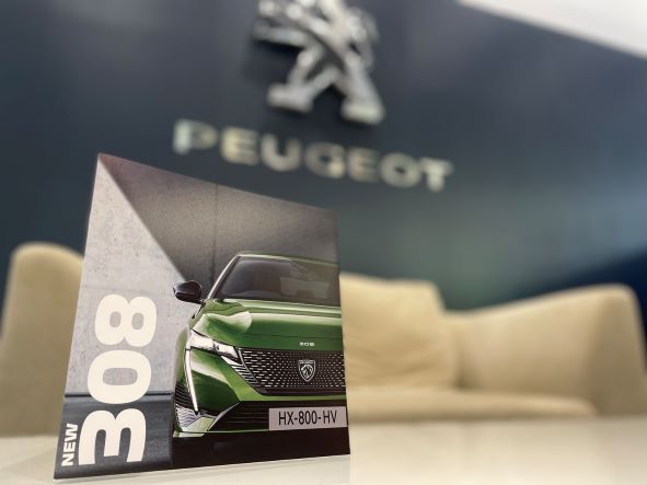 New PEUGEOT308 miniカタログの準備が整いました