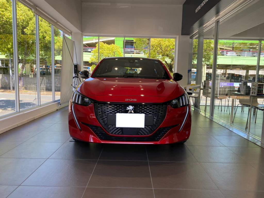 PEUGEOT 208 GT SD P.G.ROOF