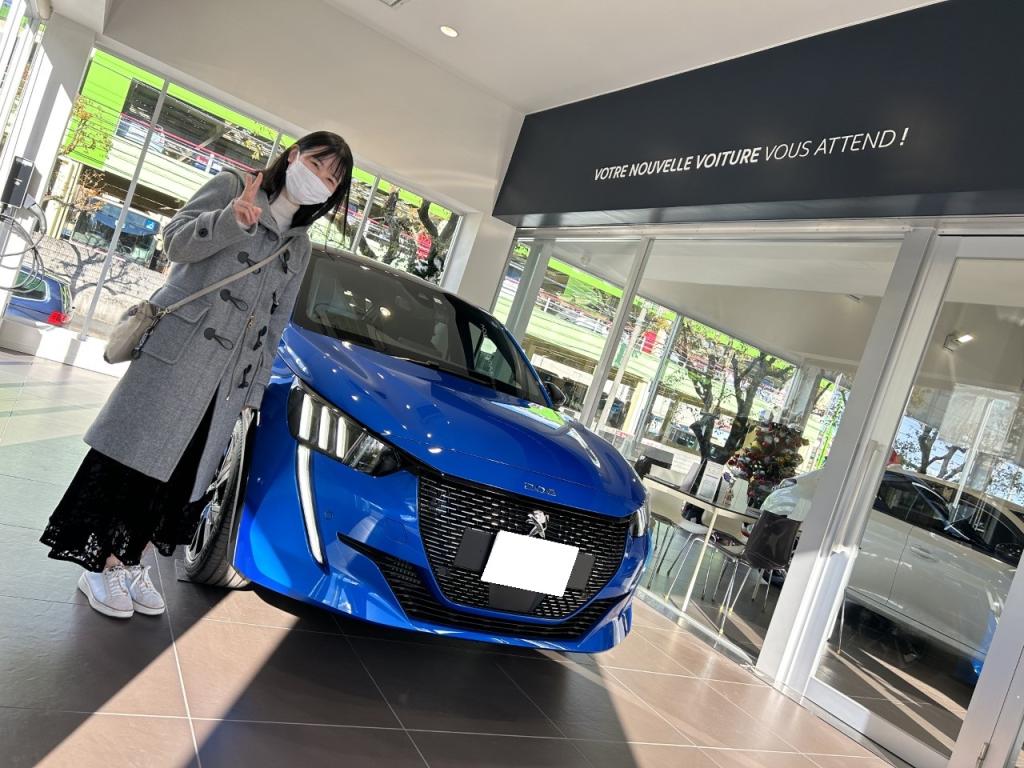 PEUGEOT 208 GT 