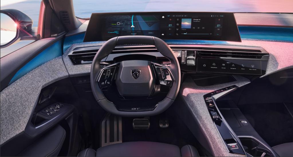 ☆次世代フラッグシップモデルNew『PEUGEOT3008』 Debut!!