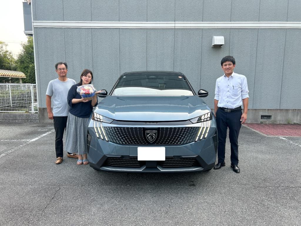 New3008 GT HYBRID AlcantaraPKGご納車 日本第一号