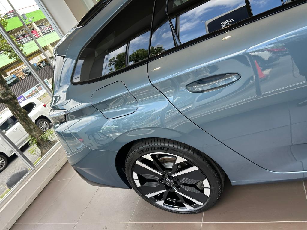 🎉日本80台限定「NEW PEUGEOT 308 SW」ご納車おめでとうございます！